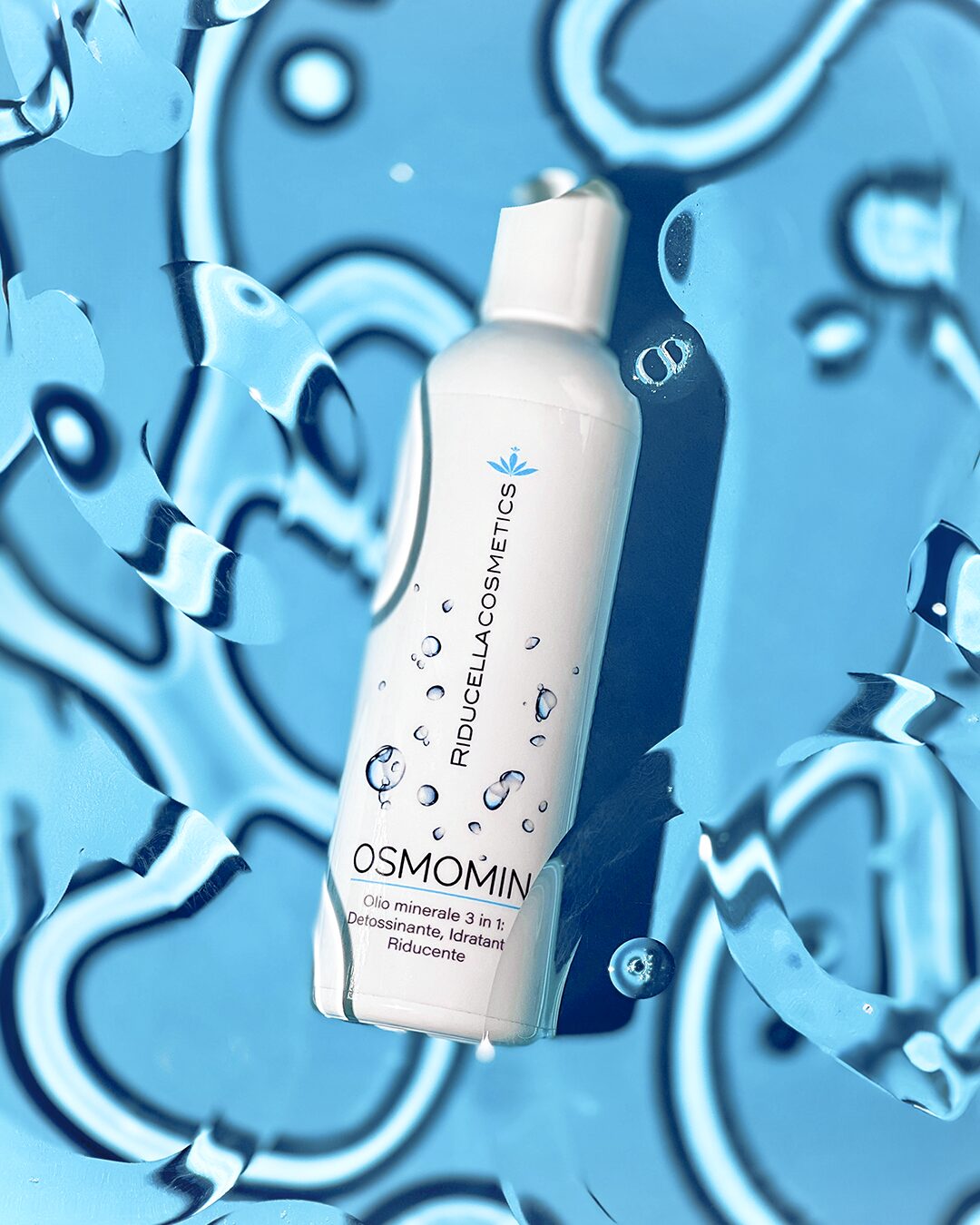 Flacone Osmomin 3in1 Riducella 200 ml Applicazione spray anticellulite Osmomin Osmomin e kit Riducella combinati Spray Riducella per cellulite e idratazione